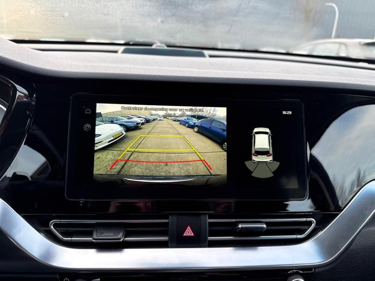 KIA e-Niro Aut. DynamicLine 64 kWh 3-Phase | Navi | Camera | Stoel Verwarming |