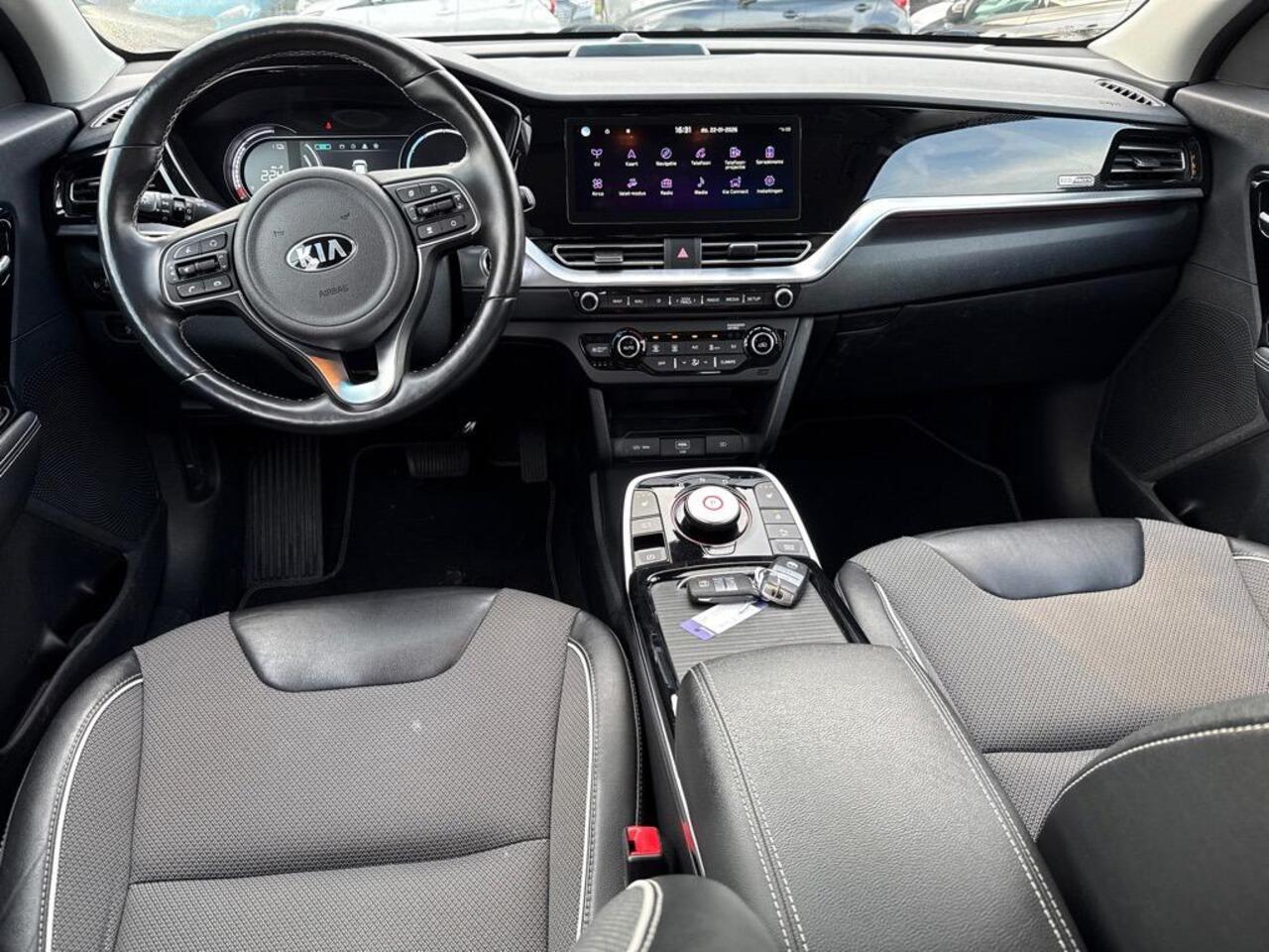 KIA e-Niro Aut. DynamicLine 64 kWh 3-Phase | Navi | Camera | Stoel Verwarming |