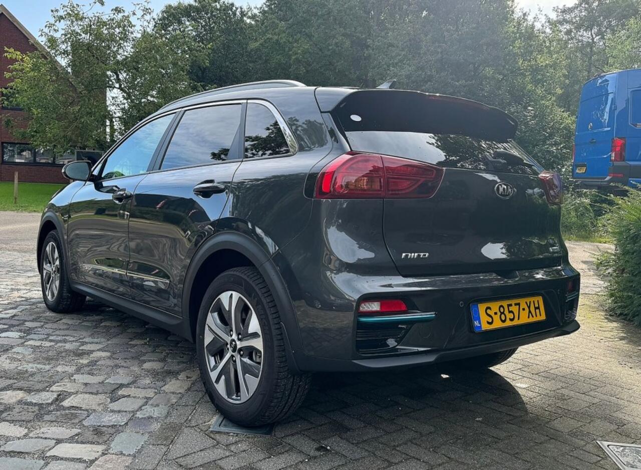 KIA e-Niro 64kWh 204pk Dynamic ecc,1/2leer,navi,lmv,dglas,cruise,acp,camera