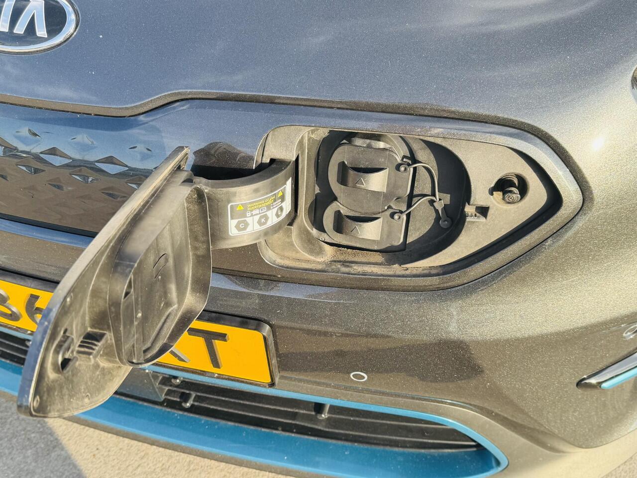 KIA e-Niro DynamicPlusLine 64 kWh Sunroof | Privacyglass | Keyless | Stoel& Stuurverw. | BTW auto