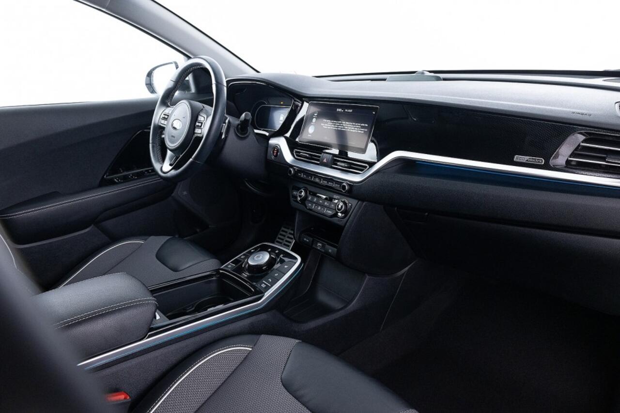 KIA e-Niro DynamicPlusLine 64 kWh | SOH 96% | JBL Audio | Half LEDER | NAVI | ECC | Full LED