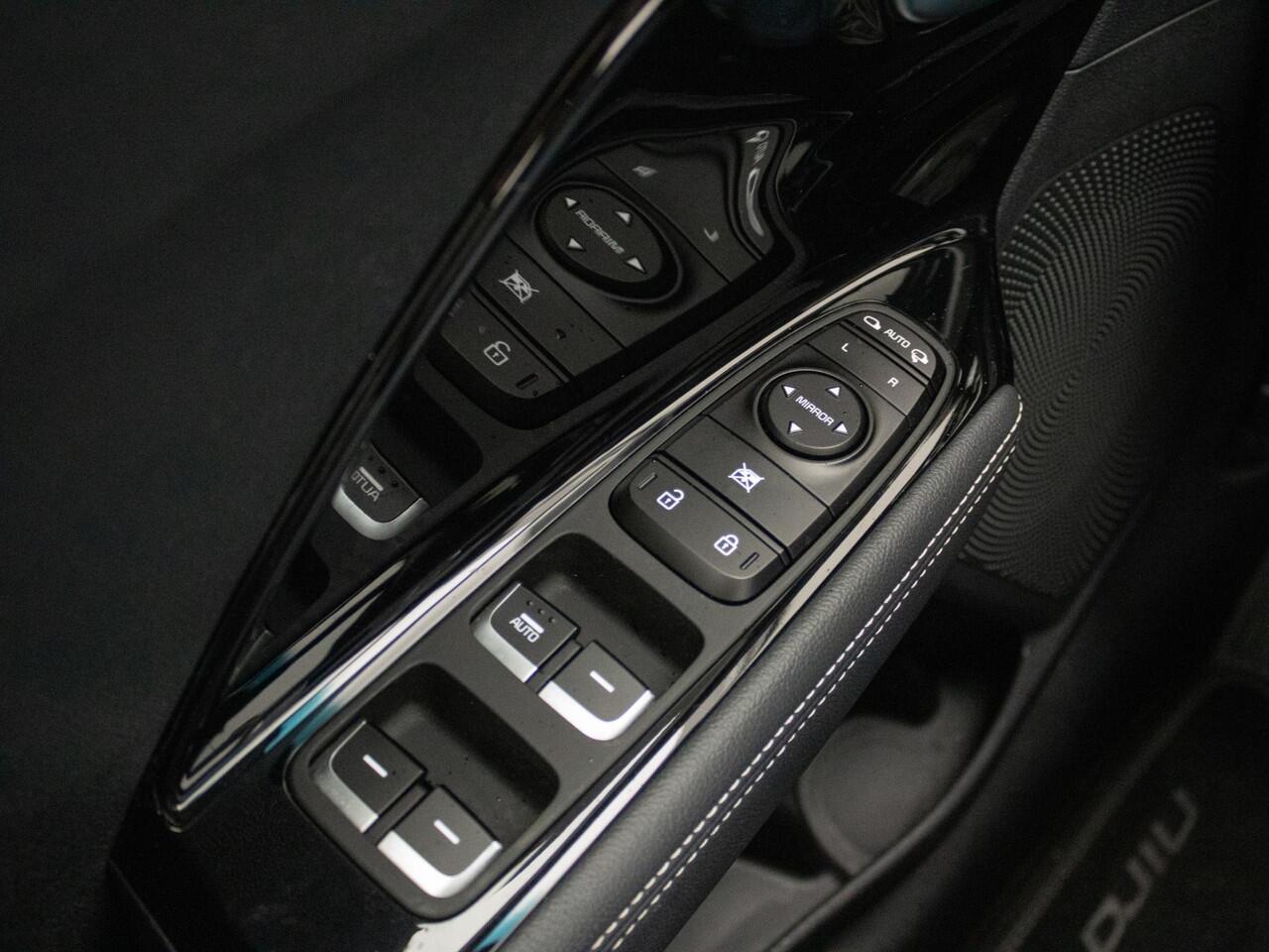 KIA e-Niro DynamicLine 64 kWh | Keyless | Camera | Navigatie | Carplay | DAB+ |