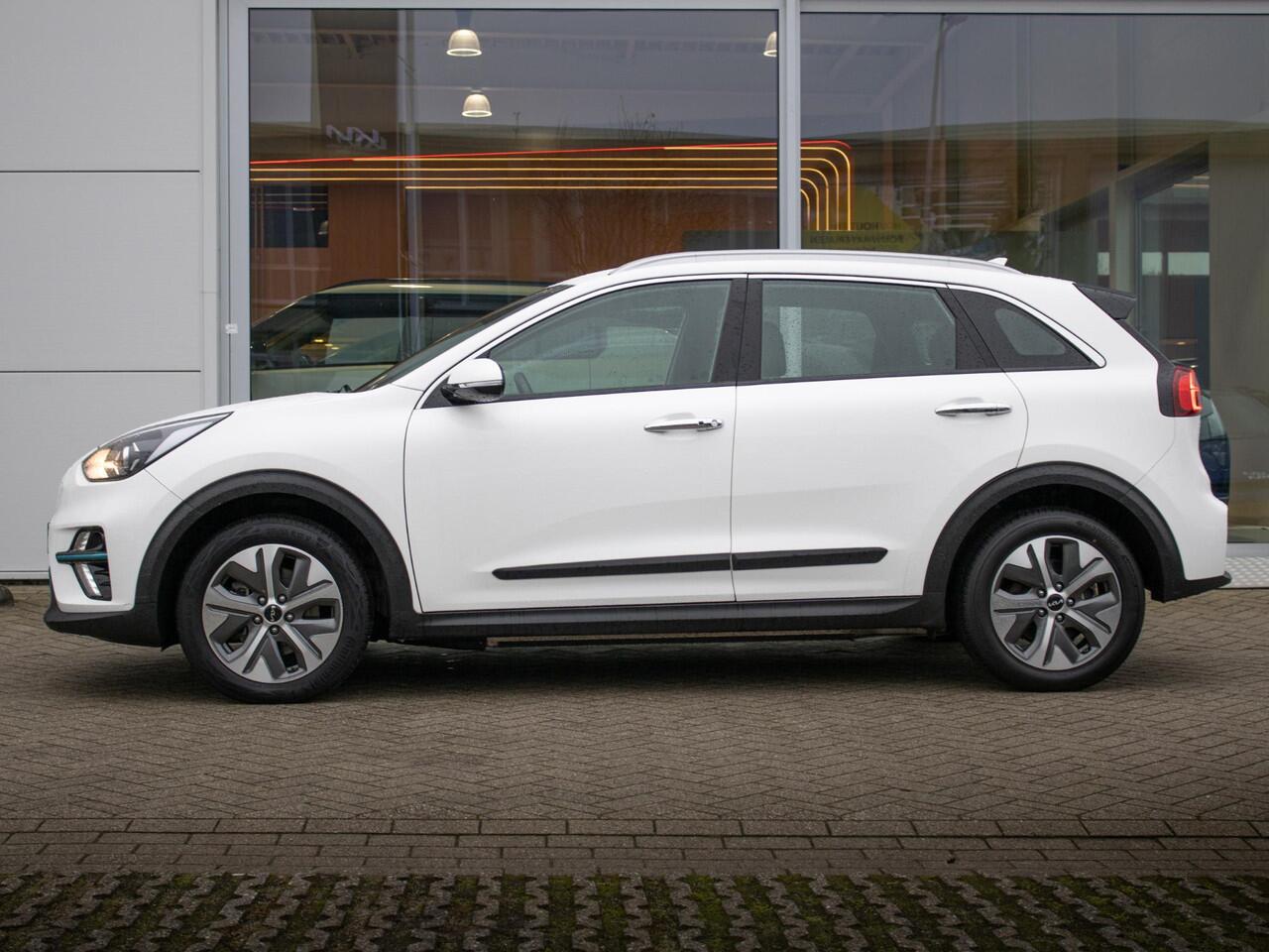 KIA e-Niro DynamicLine 64 kWh | Keyless | Camera | Navigatie | Carplay | DAB+ |