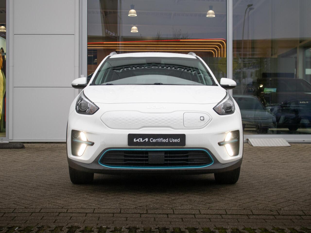 KIA e-Niro DynamicLine 64 kWh | Keyless | Camera | Navigatie | Carplay | DAB+ |