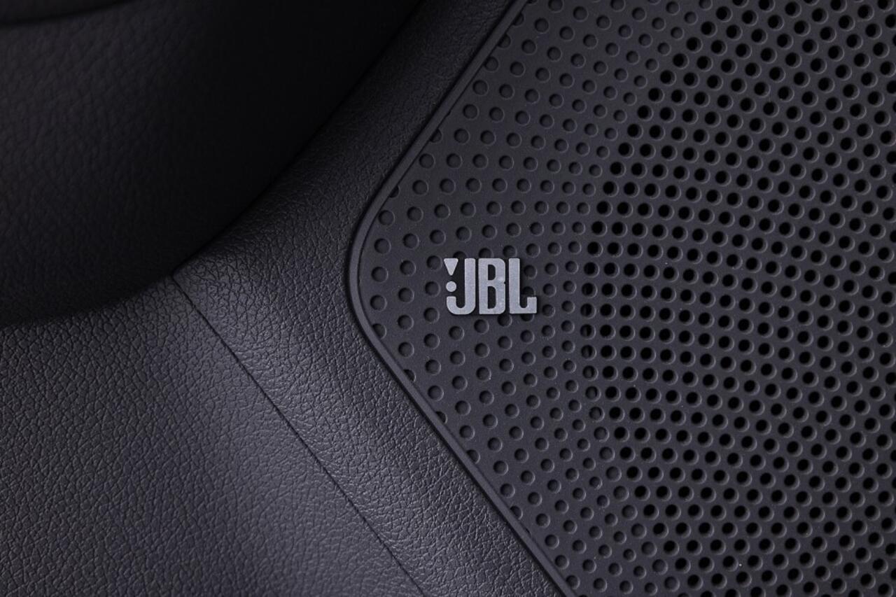 KIA e-Niro DynamicPlusLine 64 kWh | JBL Audio | 3 Fase | Half LEDER | NAVI | ECC | Full LED