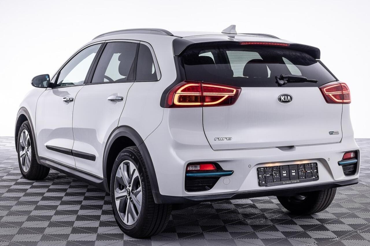KIA e-Niro DynamicPlusLine 64 kWh | JBL Audio | 3 Fase | Half LEDER | NAVI | ECC | Full LED