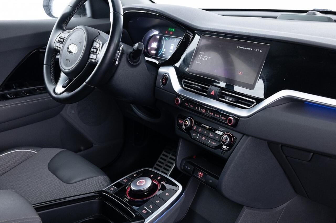 KIA e-Niro DynamicPlusLine 64 kWh | JBL Audio | 3 Fase | Half LEDER | NAVI | ECC | Full LED