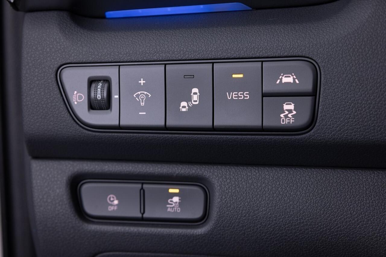 KIA e-Niro DynamicPlusLine 64 kWh | JBL Audio | 3 Fase | Half LEDER | NAVI | ECC | Full LED