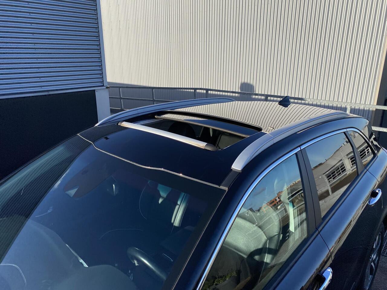 KIA e-Niro ExecutiveLine 64 kWh Elektr. schuifdak, seat memory, stoel- & stuurverwarming, 1e eign. Nieuw geleverd en dealeronderhouden, navigatie Apple CarPlay/Android Auto, parkeersensoren, dodehoek detectie, JBL, volop luxe!