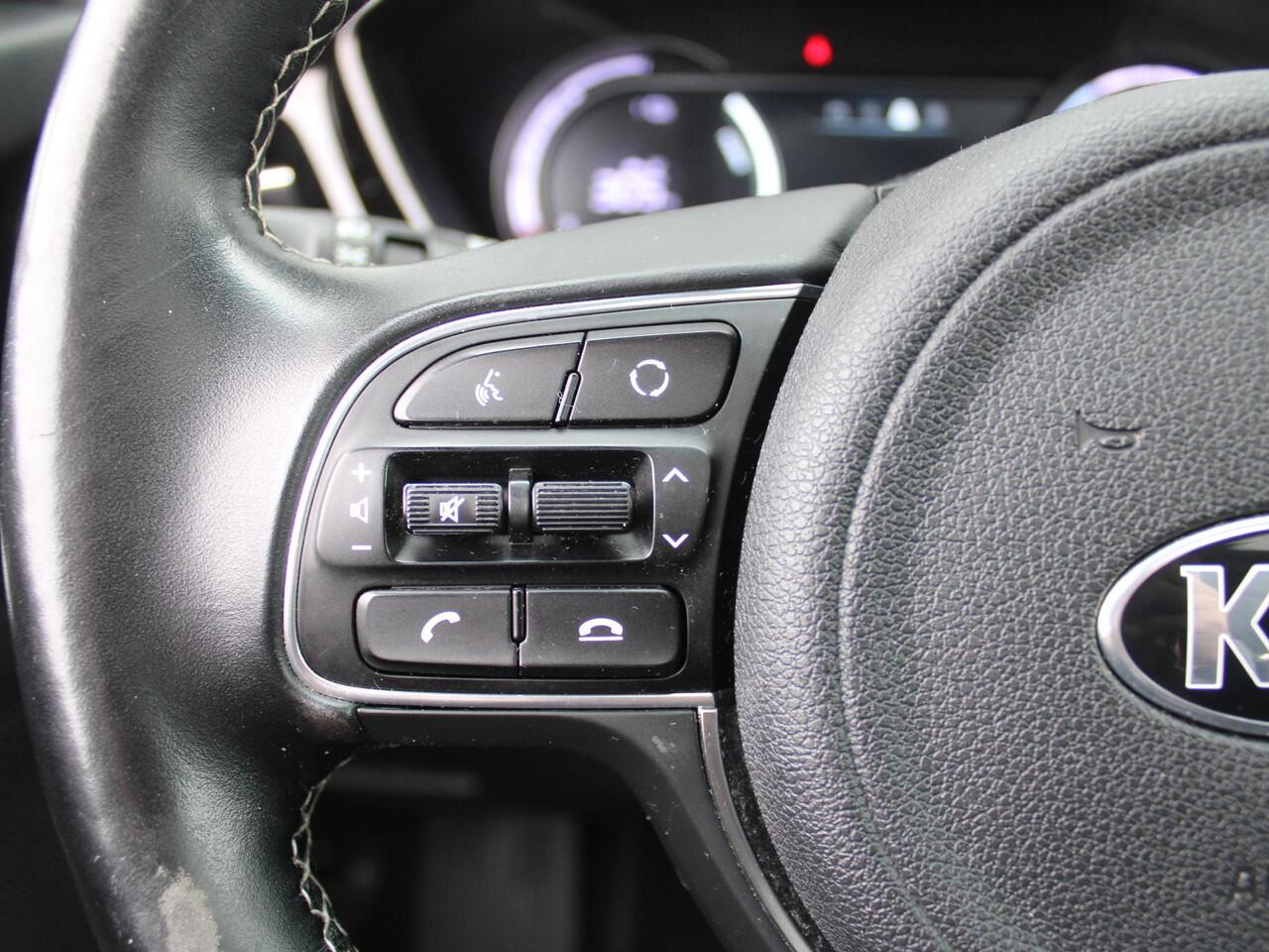 KIA e-Niro DynamicPlusLine 64 kWh | Airco | Navi | Cruise | Camera | 17" LM | PDC | Keyless |