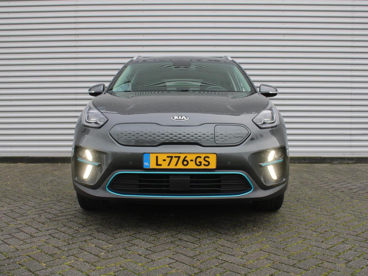 KIA e-Niro DynamicPlusLine 64 kWh | Airco | Navi | Cruise | Camera | 17" LM | PDC | Keyless |