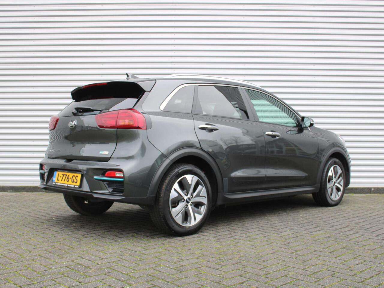 KIA e-Niro DynamicPlusLine 64 kWh | Airco | Navi | Cruise | Camera | 17" LM | PDC | Keyless |