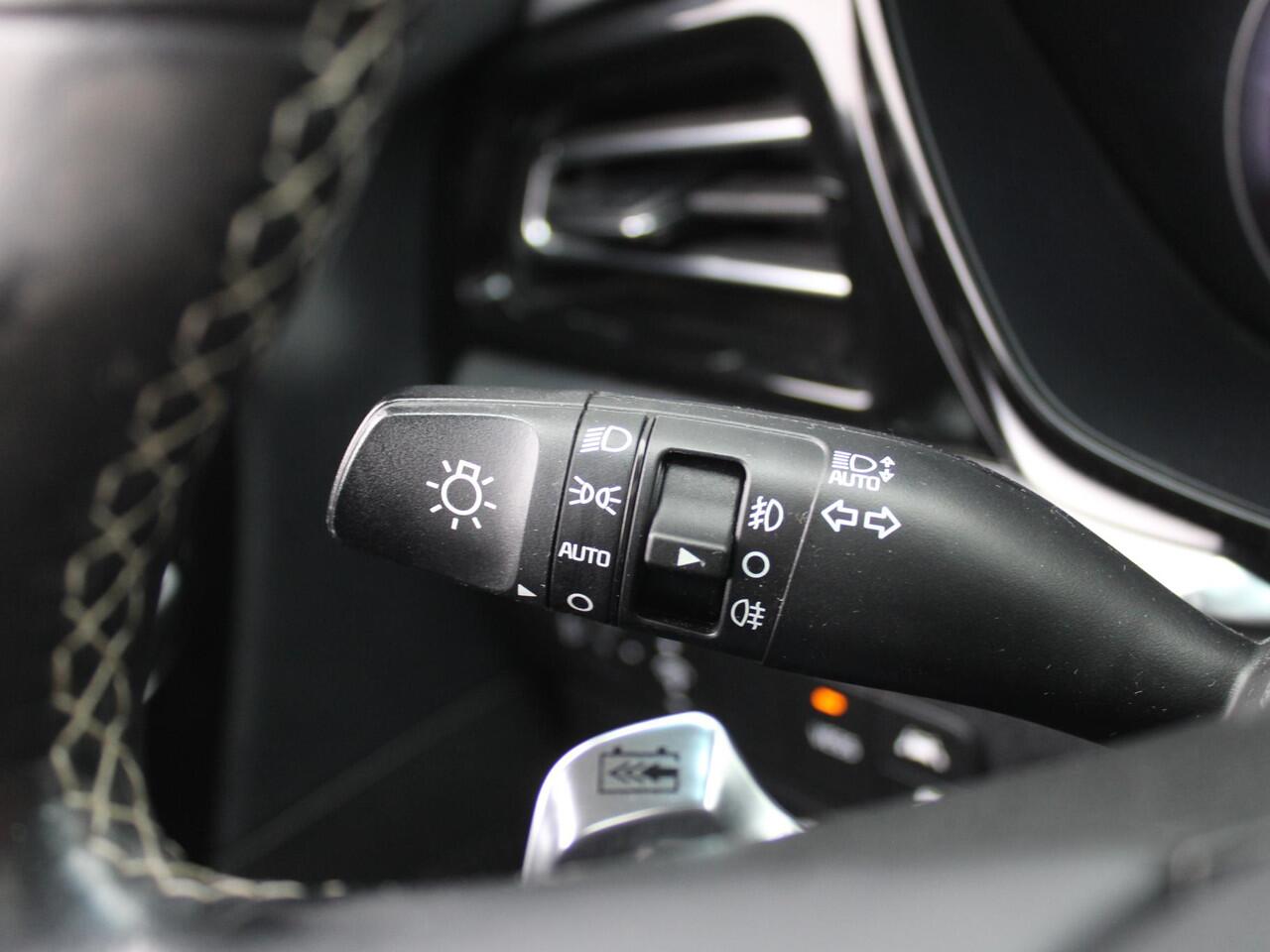 KIA e-Niro DynamicPlusLine 64 kWh | Airco | Navi | Cruise | Camera | 17" LM | PDC | Keyless |