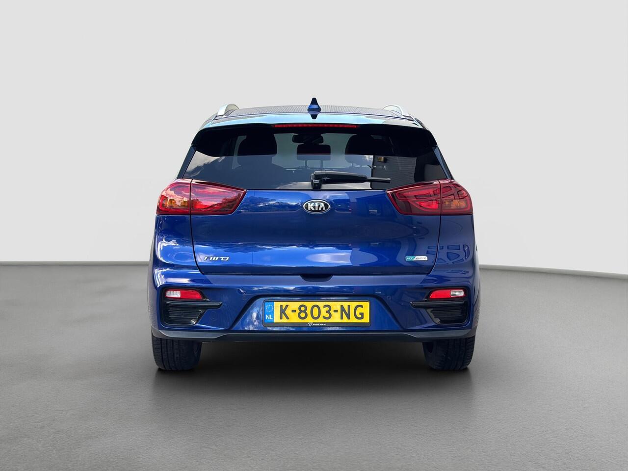 KIA e-Niro ExecutiveLine 64 kWh Kia e-Niro ExecutiveLine 64kWh | Leder | Navigatie | Apple Carplay & Android Auto | Schuif-/kanteldak |