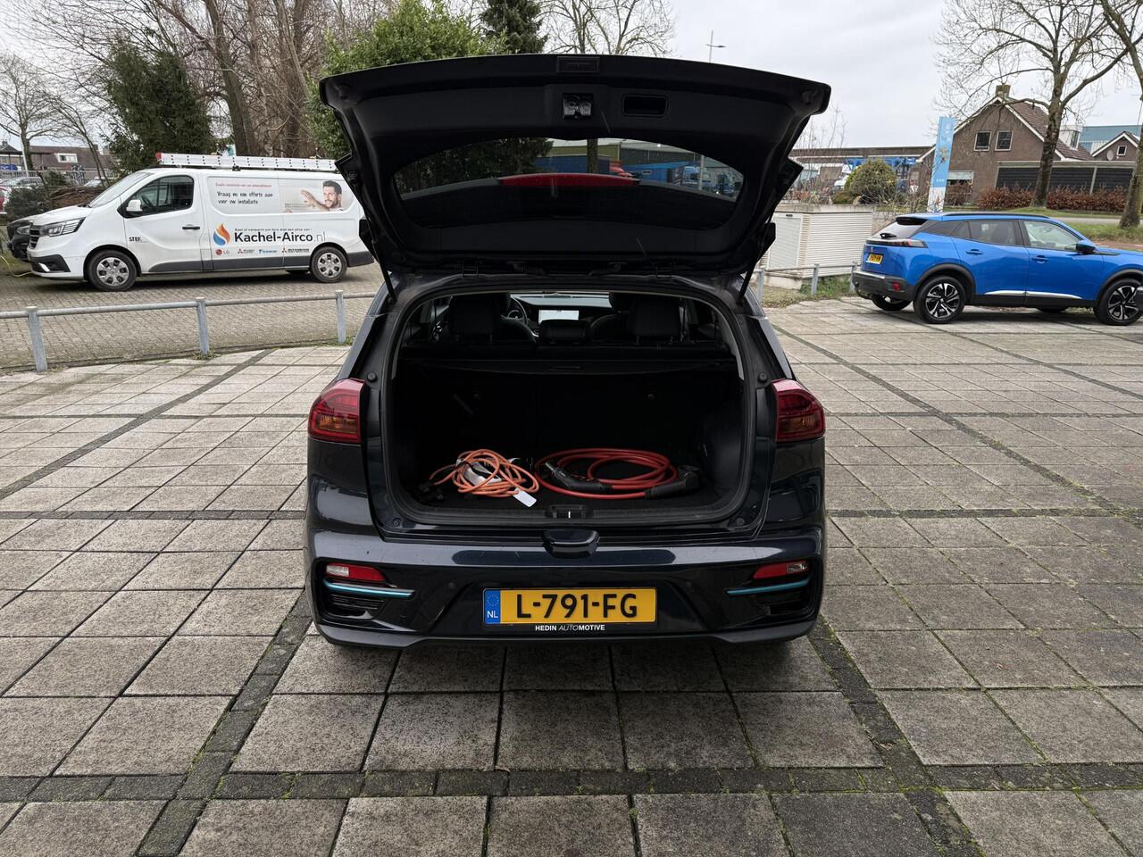 KIA e-Niro Aut. 64kWh DynamicLine Edition | SoH 99.2% | 3-Phase | Panorama | Navi | Camera |