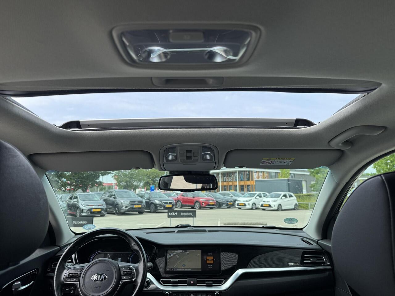 KIA e-Niro ExecutiveLine 64 kWh Sunroof | Stoelkoeling & Stoelverw.+ Stuurverw.