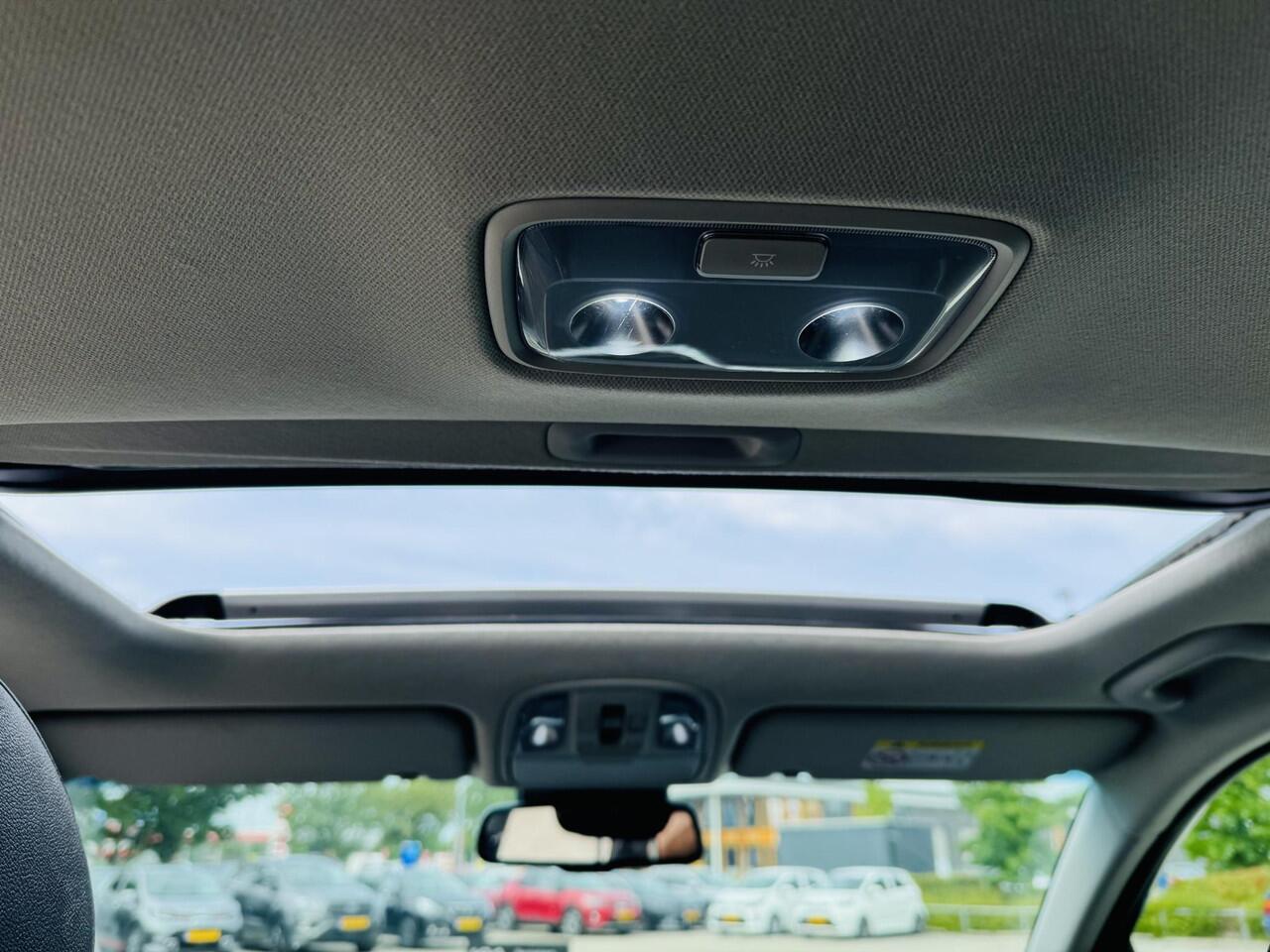 KIA e-Niro ExecutiveLine 64 kWh Sunroof | Stoelkoeling & Stoelverw.+ Stuurverw.