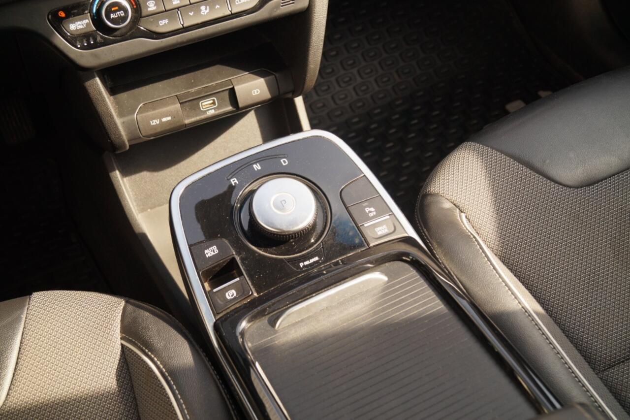 KIA e-Niro DynamicLine 64kWh -NAVI-ECC-CAM-