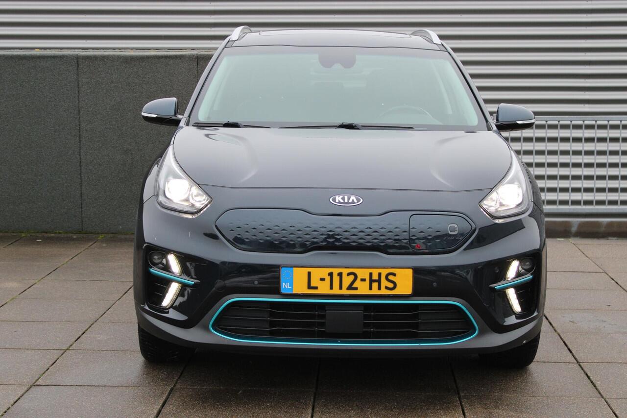 KIA e-Niro DynamicPlusLine 64 kWh Navigatie / Stuur+Stoel verwarming / Camera