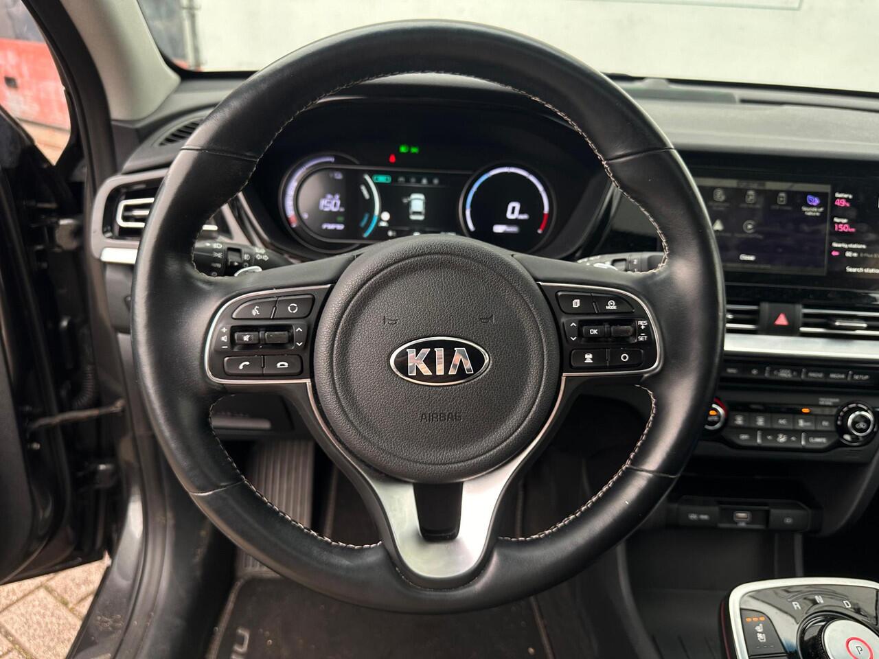 KIA e-Niro ExecutiveLine 64 kWh NL-AUTO | LEDER | PANODAK | 3 FASE