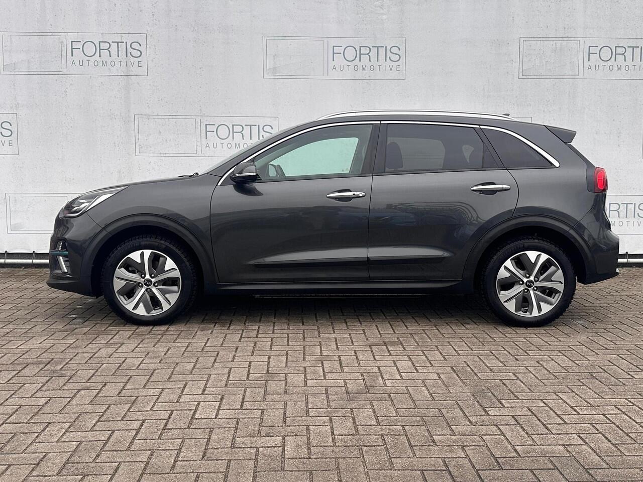 KIA e-Niro ExecutiveLine 64 kWh NL-AUTO | LEDER | PANODAK | 3 FASE