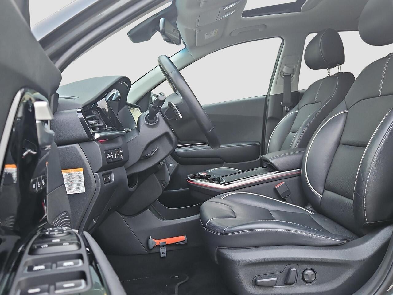 KIA e-Niro ExecutiveLine 64 kWh | Full Option | Leder | Stoelverwarming & Verkoeling | JBL | Memory Seats |