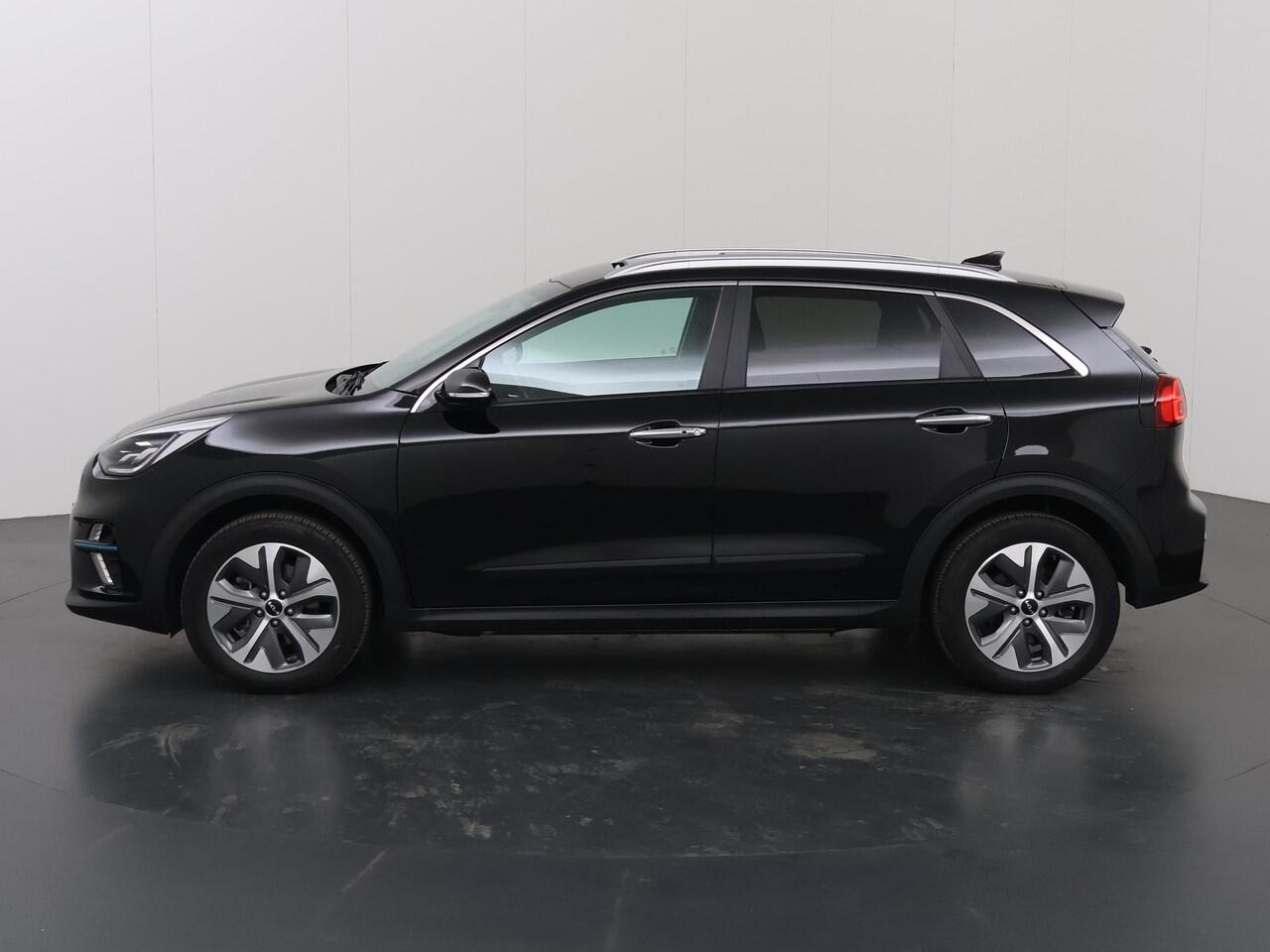 KIA e-Niro DynamicPlusLine 64 kWh | Panoramadak | Stoel/Stuurwielverwarming | Adaptieve Cruise Control | Keyless Go | LED Koplampen |