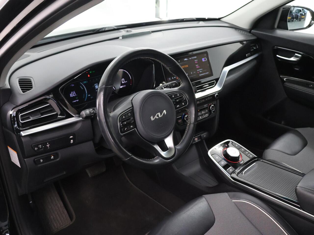 KIA e-Niro DynamicPlusLine 64 kWh | Panoramadak | Stoel/Stuurwielverwarming | Adaptieve Cruise Control | Keyless Go | LED Koplampen |