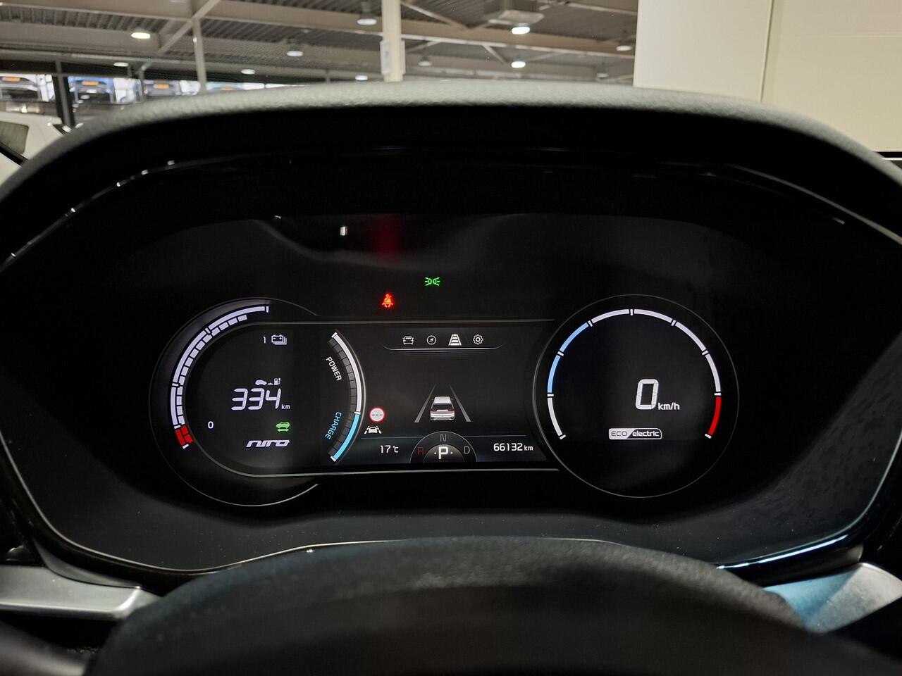 KIA e-Niro ExecutiveLine 64 kWh Trekhaak, Stoel en stuur verwarming, Apple Carplay/Android Auto, Navigatie, Camera.