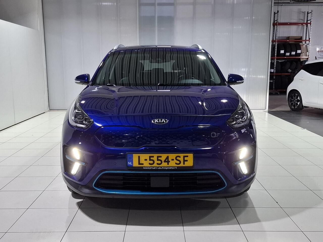 KIA e-Niro ExecutiveLine 64 kWh Trekhaak, Stoel en stuur verwarming, Apple Carplay/Android Auto, Navigatie, Camera.