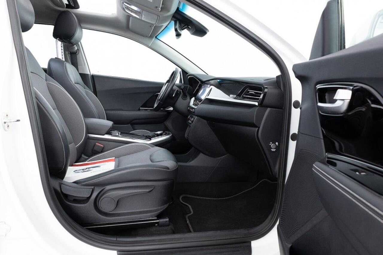 KIA e-Niro DynamicPlusLine 39 kWh | Schuifdak | 3 FASE | SOH 100% | ? 1e Eigenaar