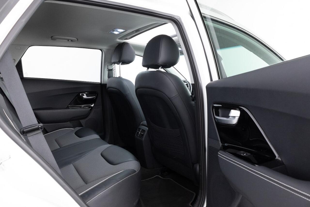 KIA e-Niro DynamicPlusLine 39 kWh | Schuifdak | 3 FASE | SOH 100% | ? 1e Eigenaar