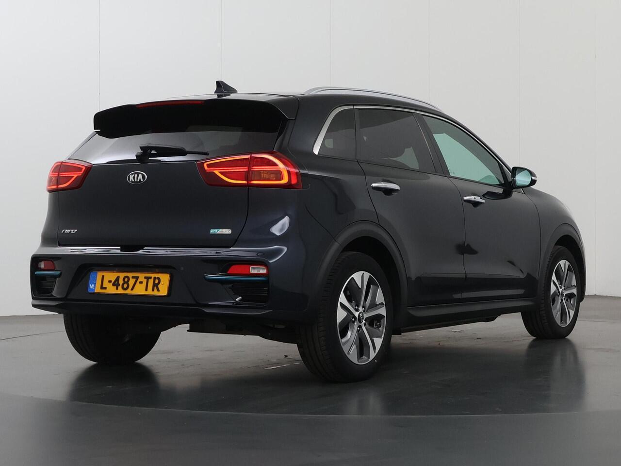 KIA e-Niro DynamicPlusLine 64 kWh | SOH 97% | Panoramadak | Stoel/Stuurwielverwarming | JBL | Adaptieve Cruise Control | Keyless Go | LED Koplampen |