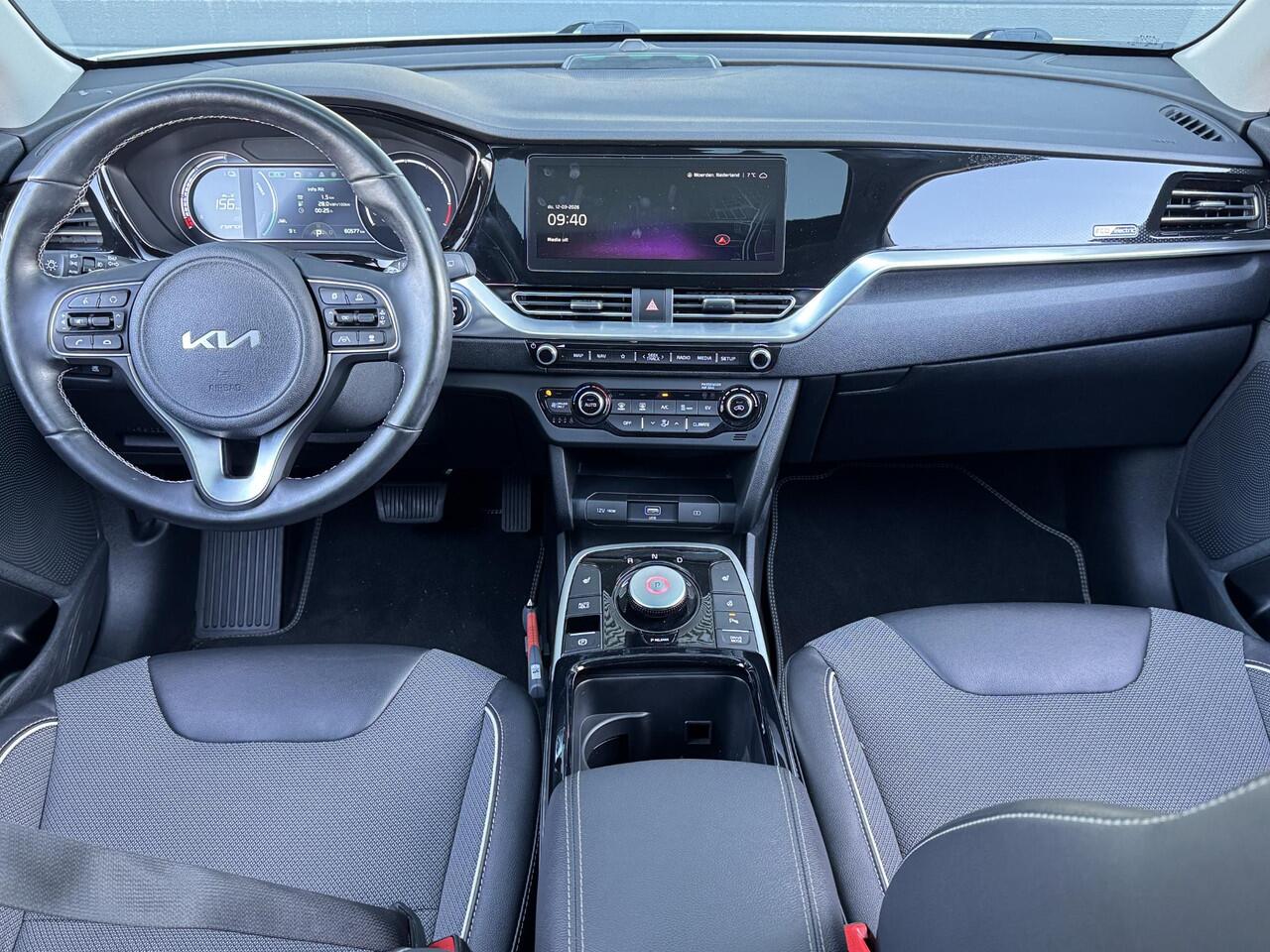 KIA e-Niro DYNAMICPLUSLINE 64 KWH I TREKHAAK I 100% SOH I 3-FASE I APPLE CARPLAY I P-CAMERA I ADAPTIVE CRUISE CONTROL