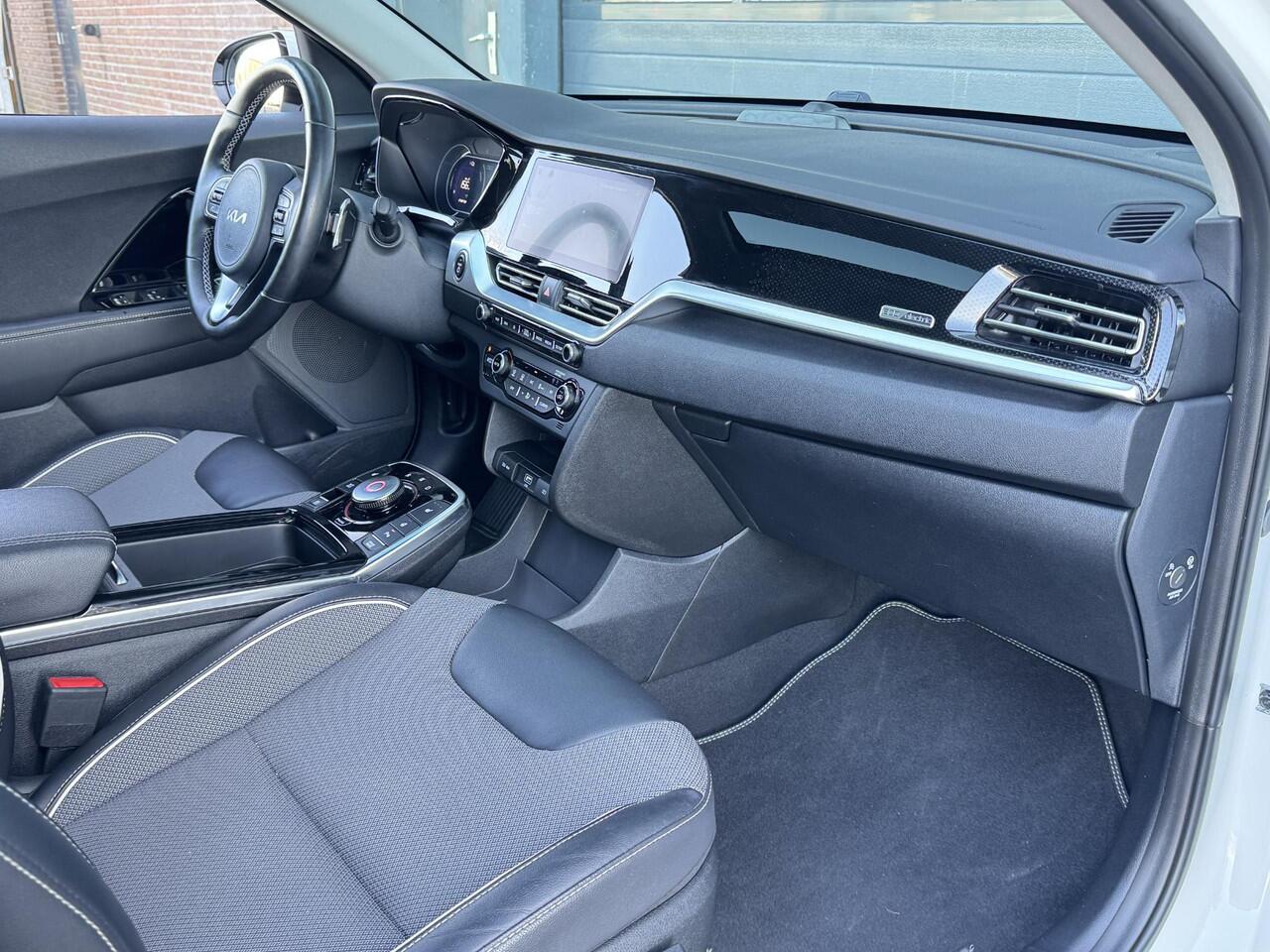 KIA e-Niro DYNAMICPLUSLINE 64 KWH I TREKHAAK I 100% SOH I 3-FASE I APPLE CARPLAY I P-CAMERA I ADAPTIVE CRUISE CONTROL