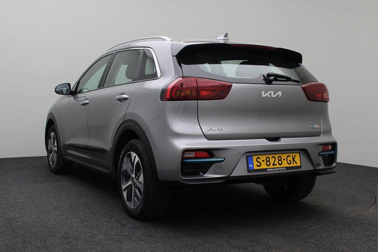 KIA e-Niro Edition 64 kWh 2022 | Navigatie | Camera | Carplay | DAB Radio | Stuurwiel Bediening | Cruise Control | Stoelverwarming | Elektrische Ramen | Achteruitrij Camera | Boekjes