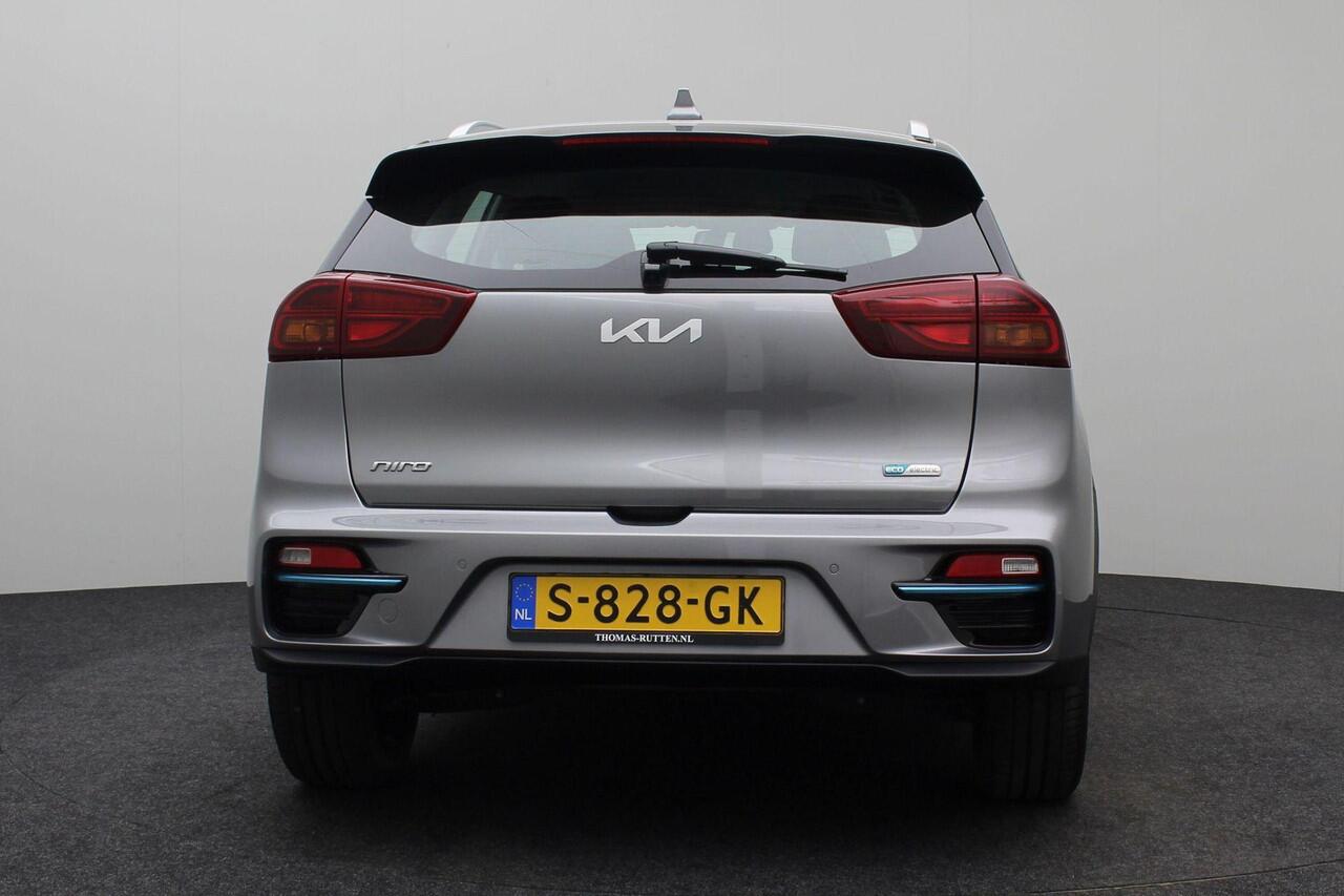 KIA e-Niro Edition 64 kWh 2022 | Navigatie | Camera | Carplay | DAB Radio | Stuurwiel Bediening | Cruise Control | Stoelverwarming | Elektrische Ramen | Achteruitrij Camera | Boekjes
