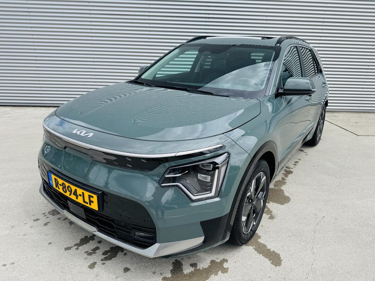 KIA e-Niro EV DynamicPlusLine 64.8 kWh GERESERVEERD ! Trekhaak | NW geleverd & onderhouden