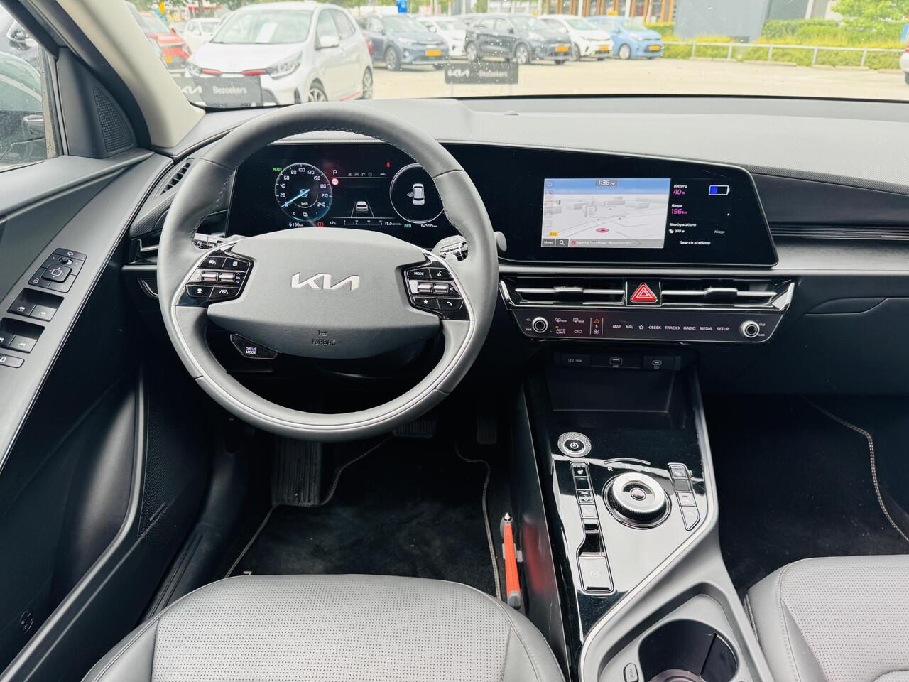 KIA e-Niro EV DynamicPlusLine 64.8 kWh GERESERVEERD ! Trekhaak | NW geleverd & onderhouden