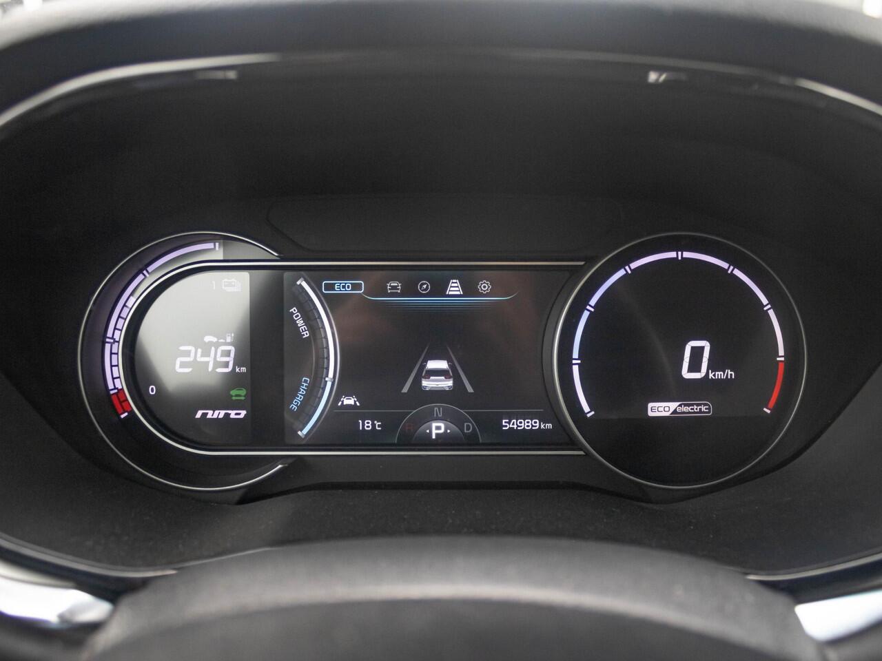 KIA e-Niro DynamicPlusLine 64 kWh l Stoel verwarming l Stuurwiel verwarming l 3 Fase l Trekhaak