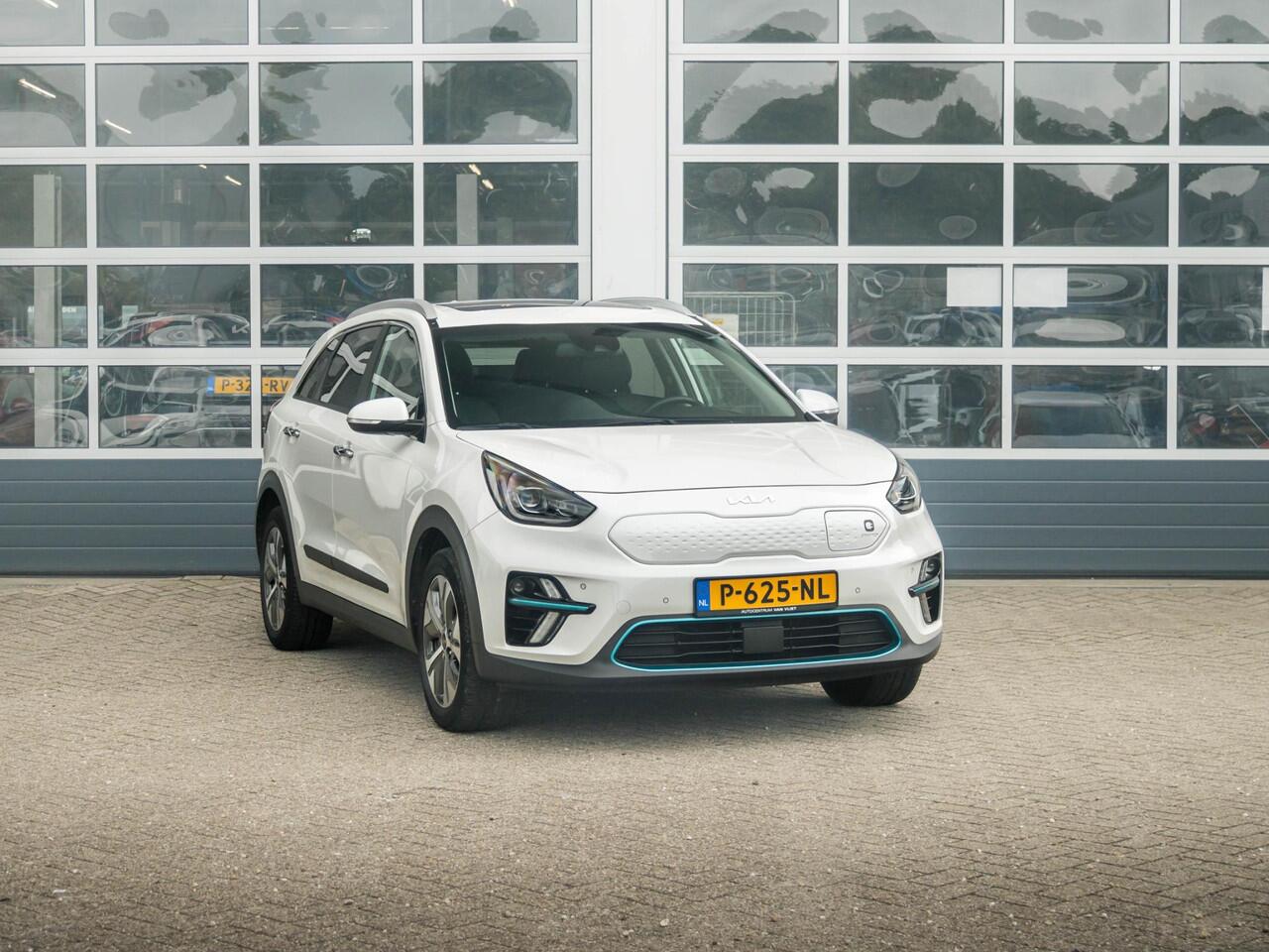 KIA e-Niro DynamicPlusLine 64 kWh l Stoel verwarming l Stuurwiel verwarming l 3 Fase l Trekhaak