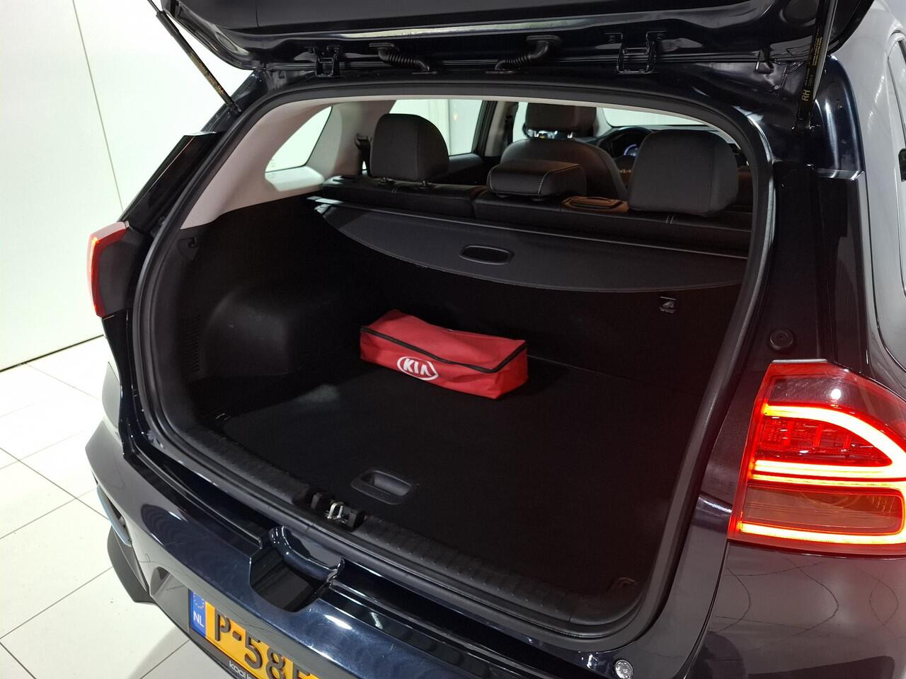 KIA e-Niro DynamicLine 64 kWh Apple Carplay/Android Auto, Navigatie, achteruitrijcamera