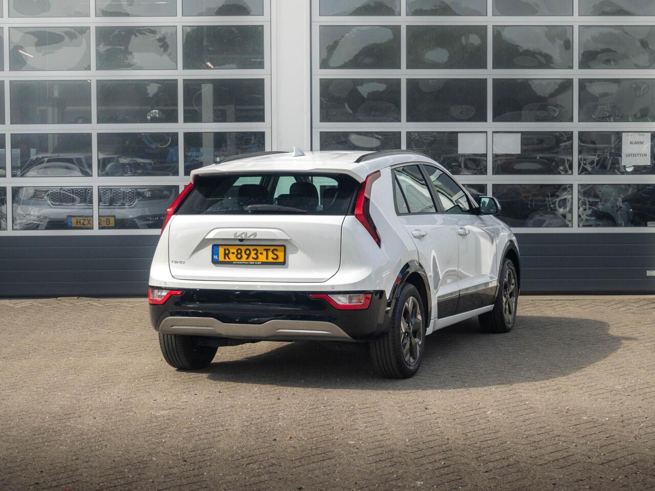 KIA e-Niro EV DynamicLine 64.8 kWh Achteruit rij camera l Apple car play android auto