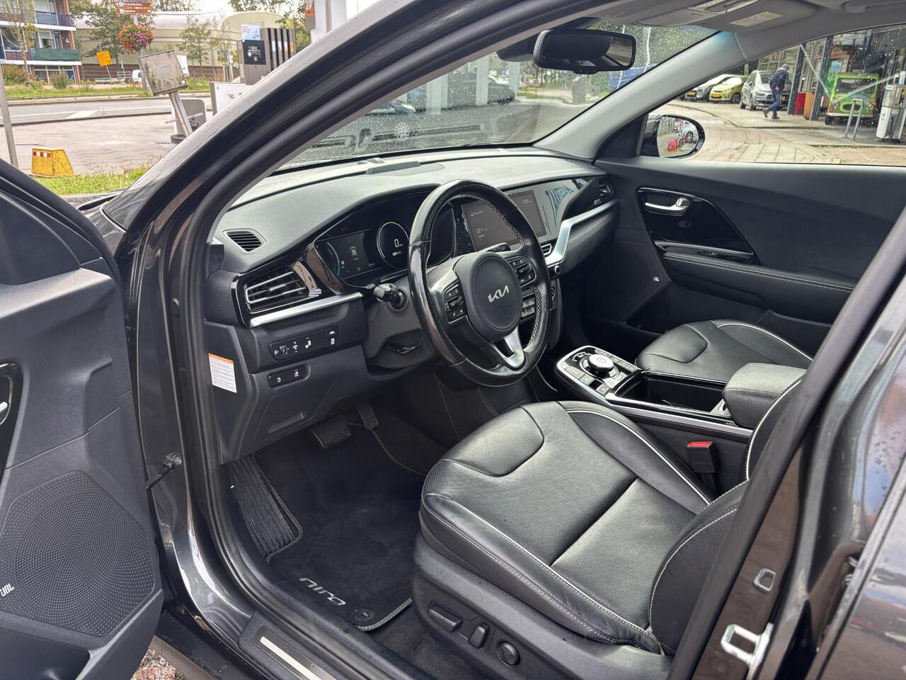 KIA e-Niro ExecutiveLine 64 kWh Navi/Camera/Open Dak/Lederen bekleding/GEEN AFLEVERKOSTEN