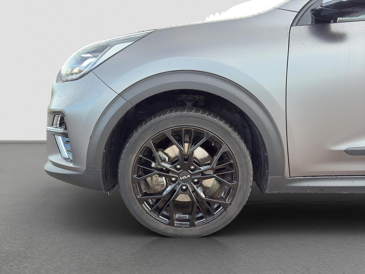 KIA e-Niro ExecutiveLine 64 kWh Automaat | Stoelverkoeling & Verwarming | Camera | Cruise | Leder | Sensoren |