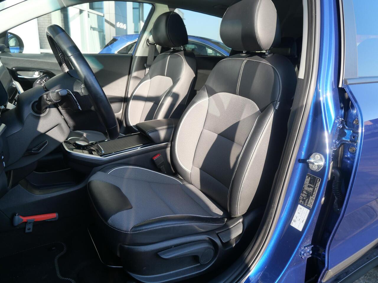 KIA e-Niro DynamicPlusLine 64 kWh | Cruise | Clima | Camera | Carplay | Navi | keyless | stoel-stuurverwarming | Schuif-kanteldak |