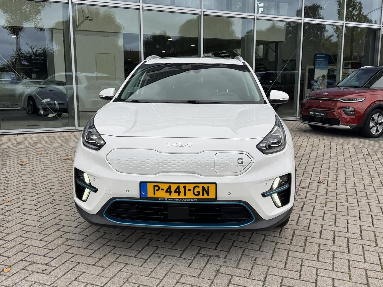 KIA e-Niro ExecutiveLine 64 kWh | Stoel en Stuurverwarming | Stoel Ventilatie | Warmtepomp | Schuif-/Kantel dak