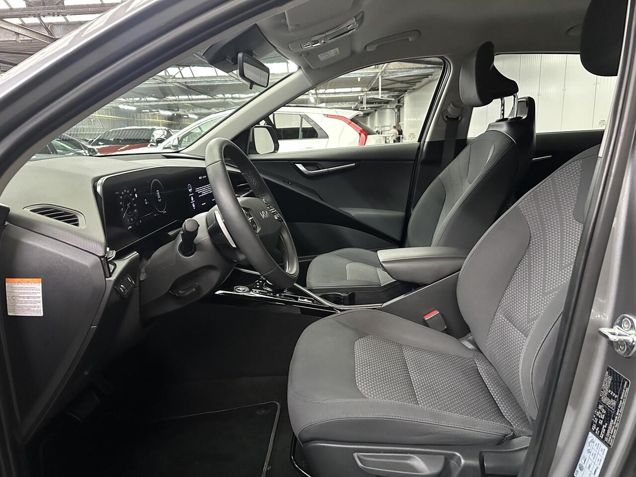 KIA e-Niro EV DynamicLine 64.8 kWh Silver Edition, zeer nette auto in een unieke kleursamenstelling