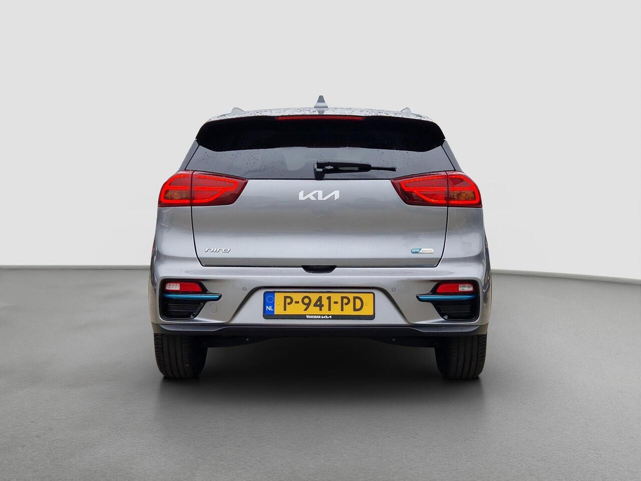 KIA e-Niro DynamicPlusLine 64 kWh | Open dak | Stoelverwarming | Key-Less | LED |