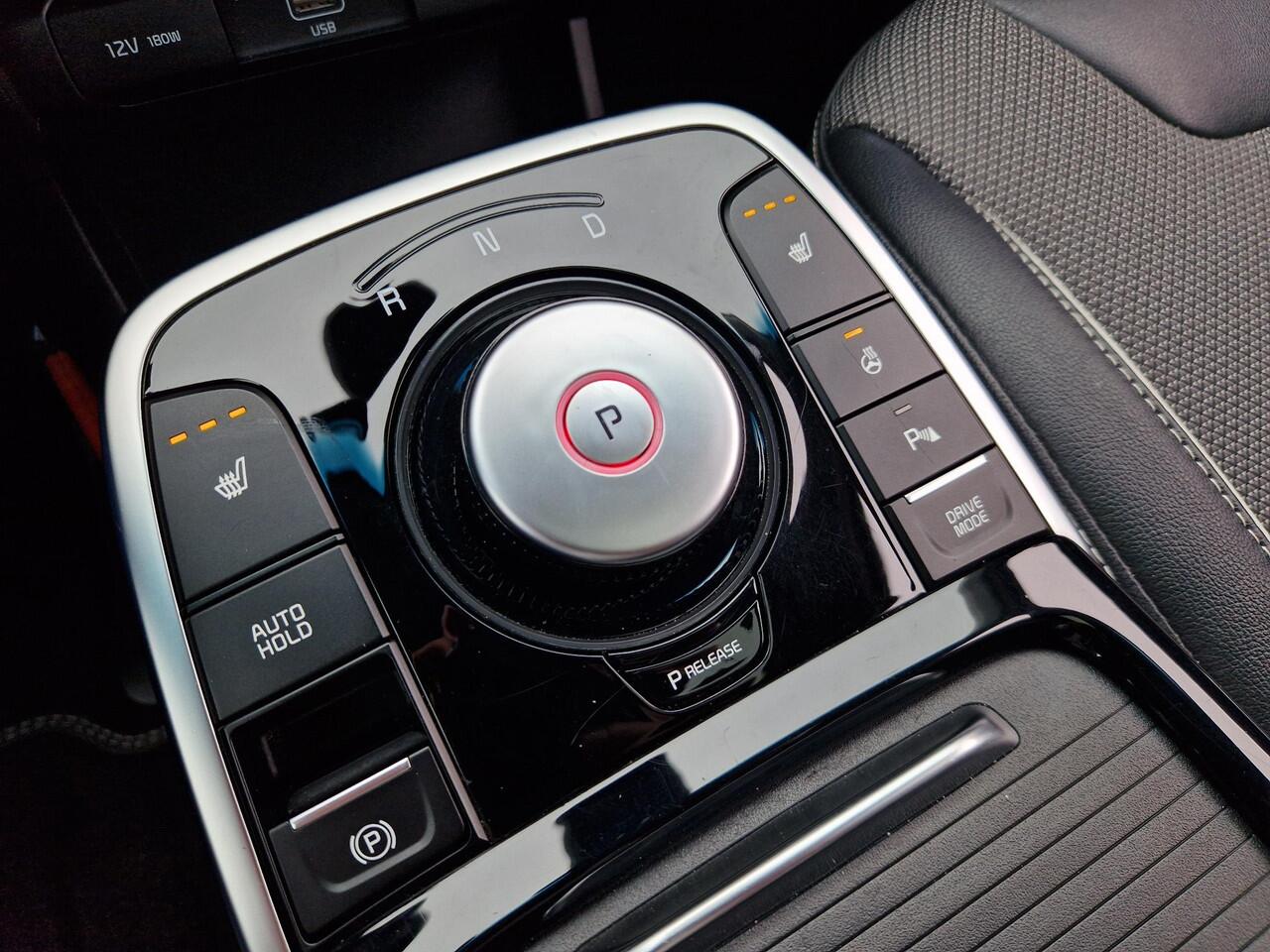 KIA e-Niro DynamicPlusLine 64 kWh | Open dak | Stoelverwarming | Key-Less | LED |